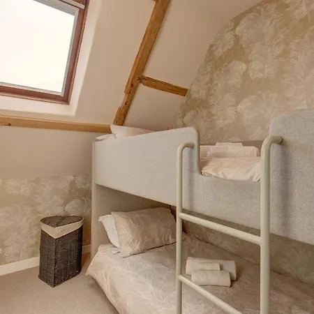 Fayette Sleeps 4, 2 Bedrooms, Cute Garden North Creake Exterior photo