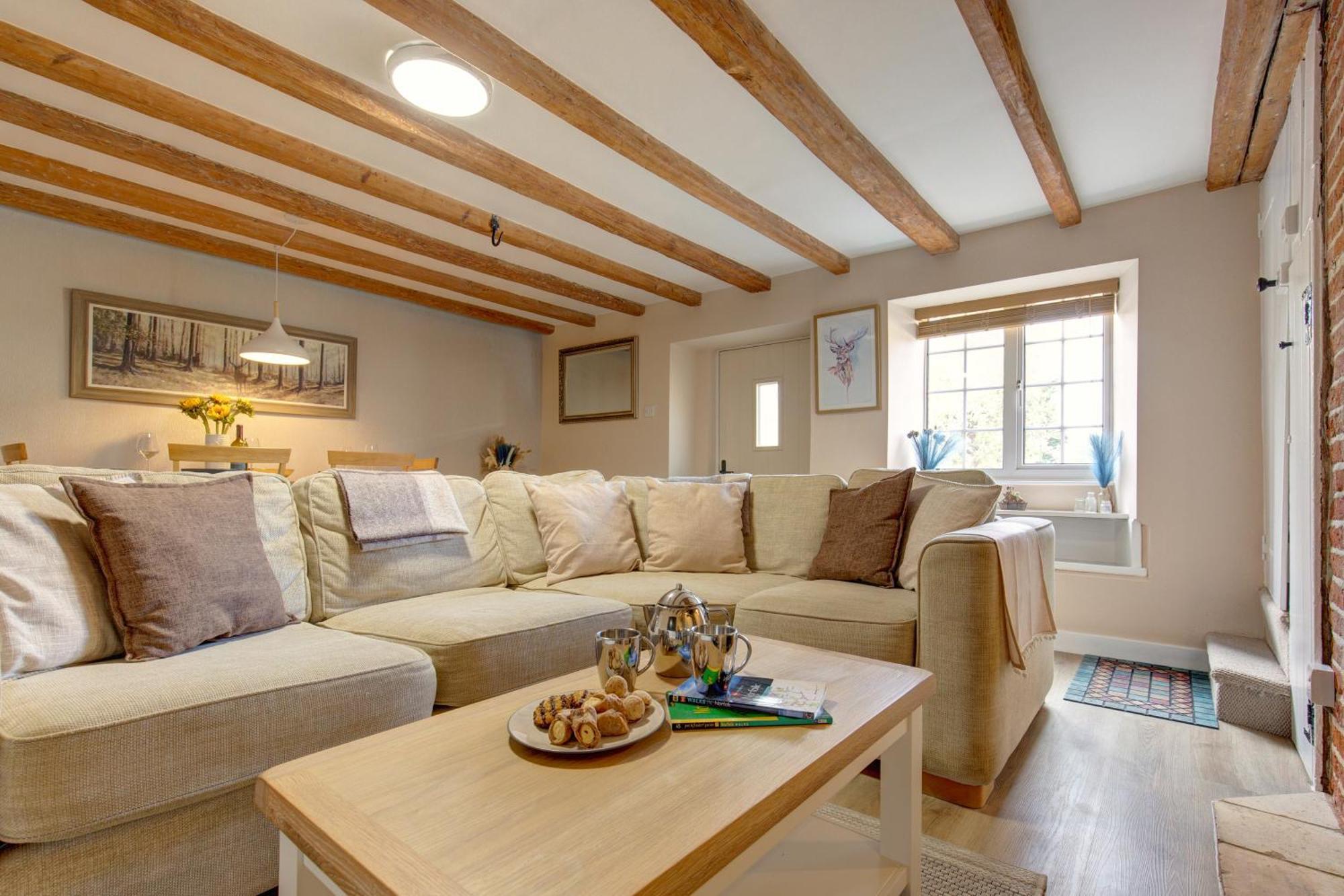 Fayette Sleeps 4, 2 Bedrooms, Cute Garden North Creake